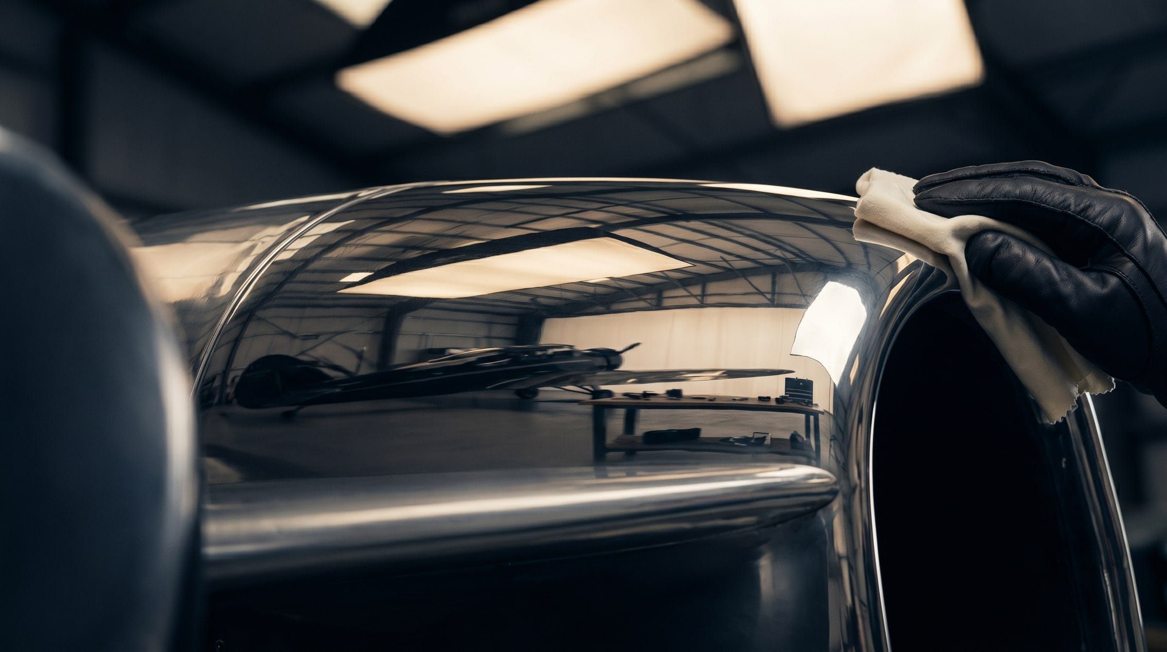 Aircraft brightwork and leading-edge polishing
